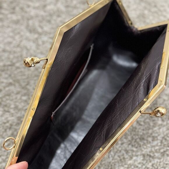 Metallic Magenta Handmade Cowhide leather Unique Frame & Skull Kisslock Purse - Picture 17 of 17